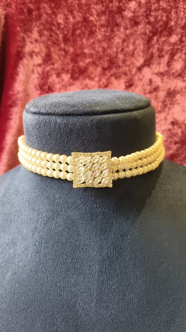 Choker Necklace With Moti Pearl And Stone