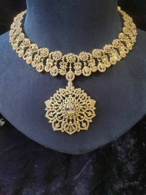 AD stone Necklace