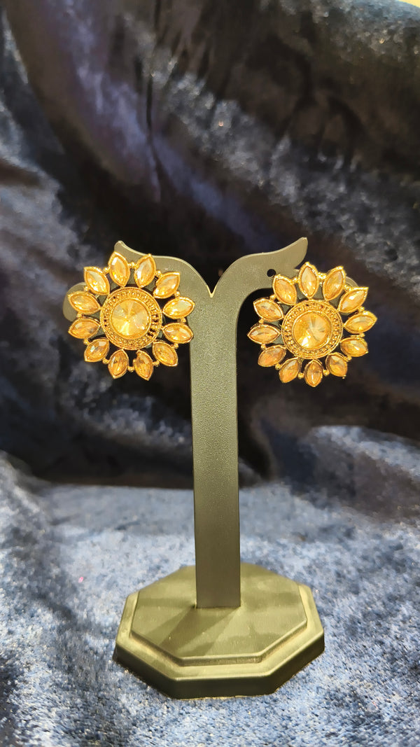 Choker necklace with colour beads