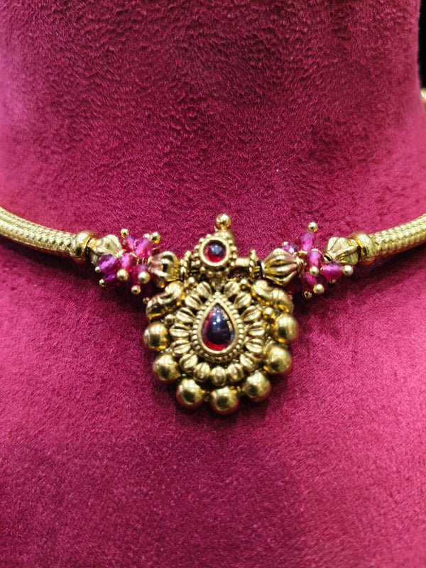 Kanthi Short Traditional Necklace With Maroon Pink Stone Beads