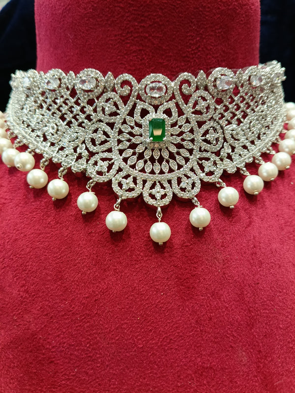 Stone chokar
