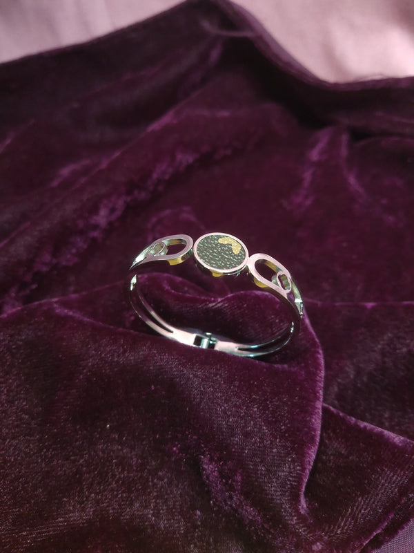Kada Bracelet