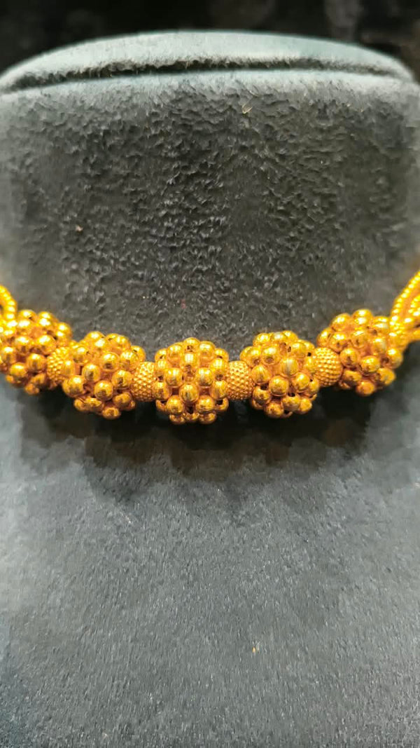 Thushi Maharashtrian necklace