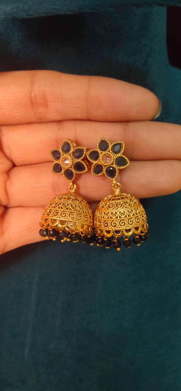 Stone jhumka