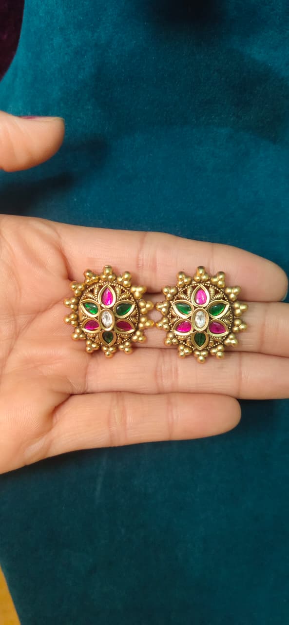 Earring Kundan Studs