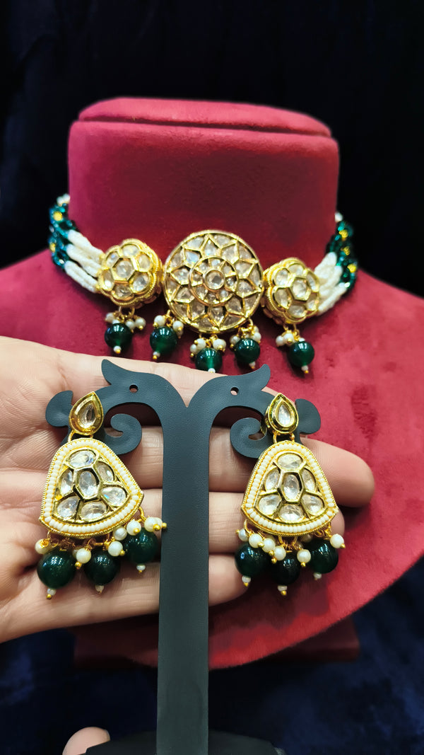 Choker With Moti And Kundan