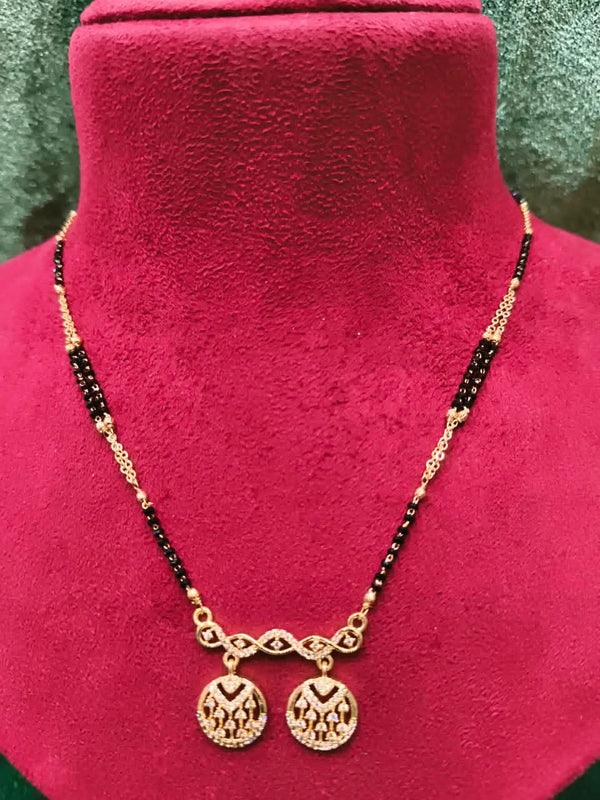 Short Length New Design Mangalsutra artificial imitation Short Mangalsutra with black breads And stone pendant