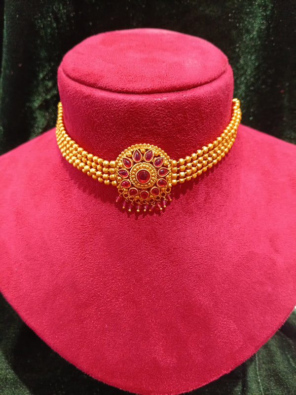 Antique choker