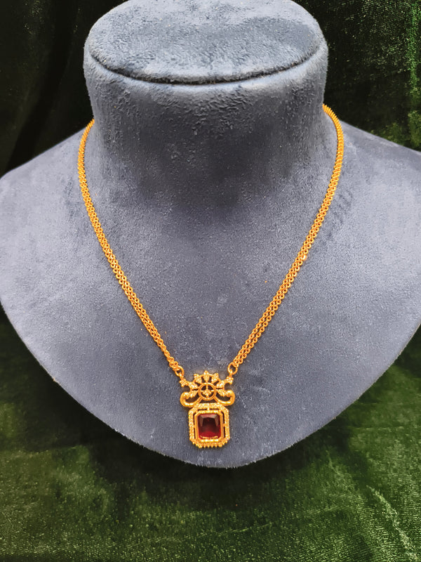 Chain pendant with stone necklace