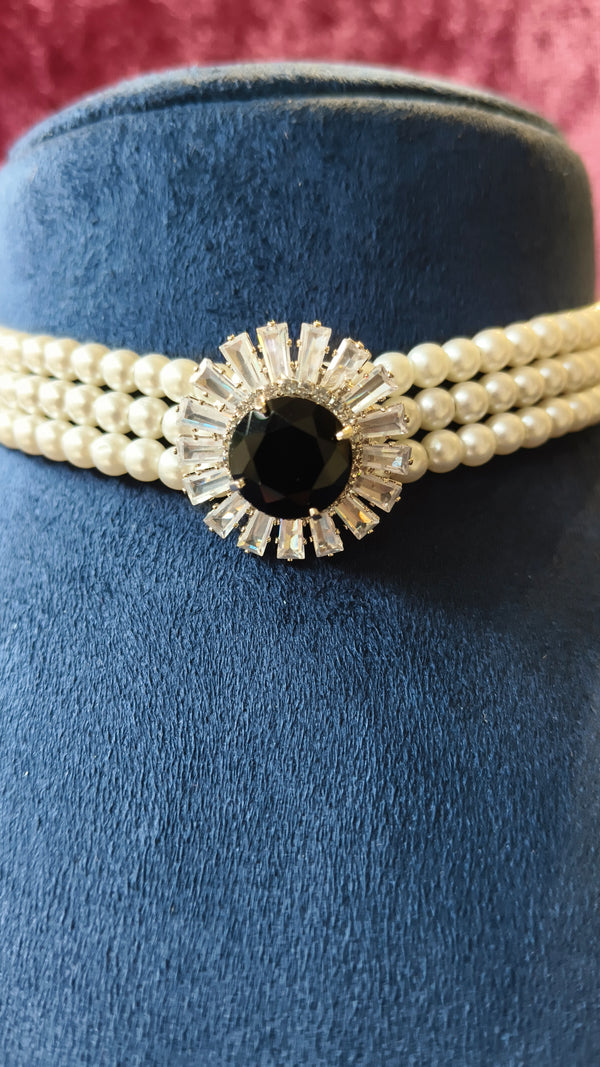 Choker Necklace With Black Stone