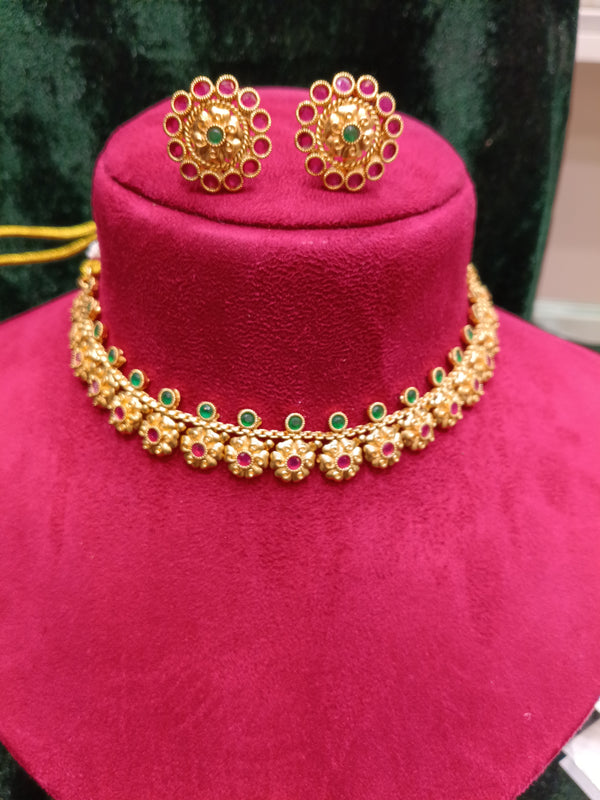 Rajvadi kundan Delicate Necklace
