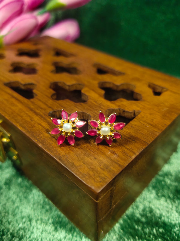 Moti Pearl Stud
