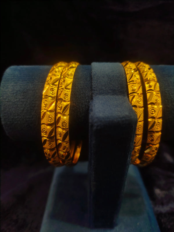 Goldan polish 2.4 size Bangles