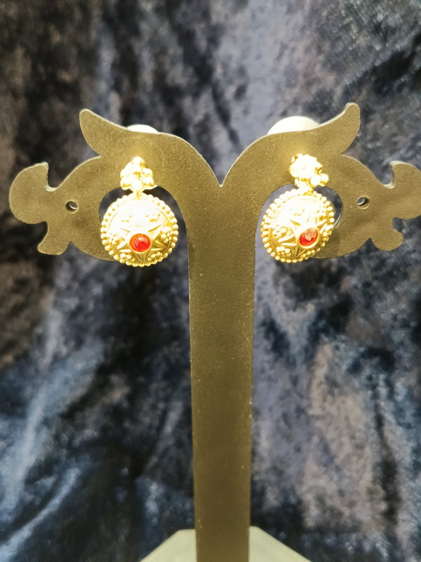 Traditional Necklace Choker