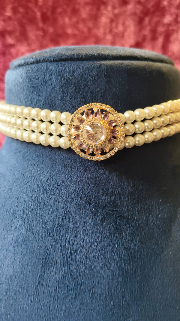 Choker Necklace with pearl