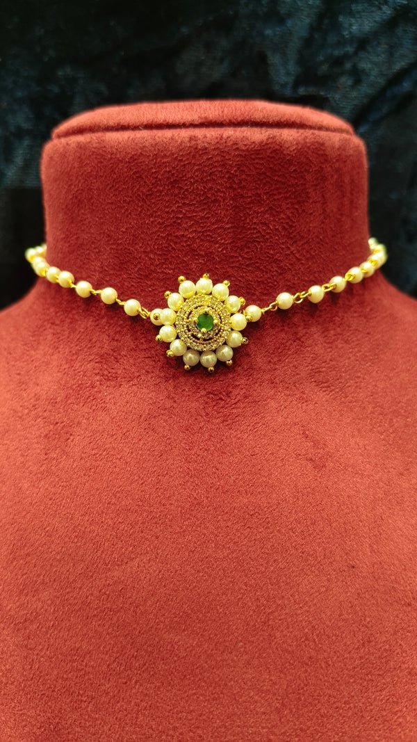 Necklace Choker With Pearl