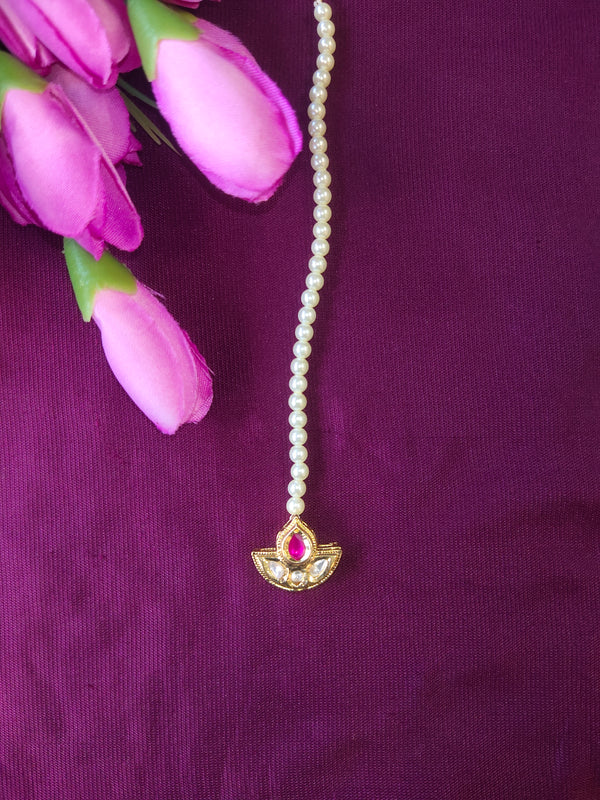 Kundan Mangtika Bindi