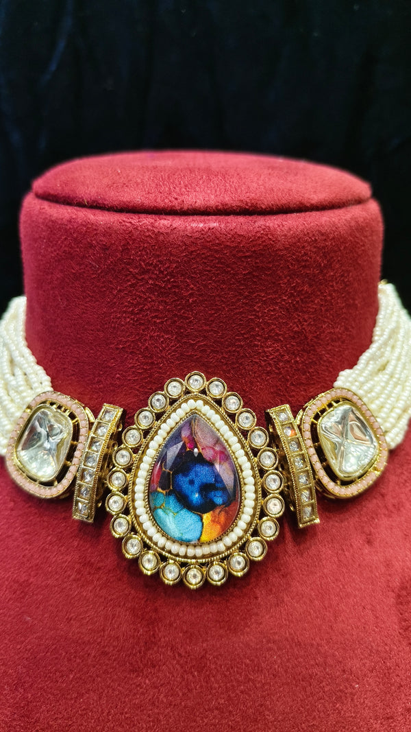 Kundan Chokar With Moti Pearl