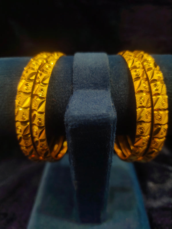 Goldan polish 2.4 size Bangles
