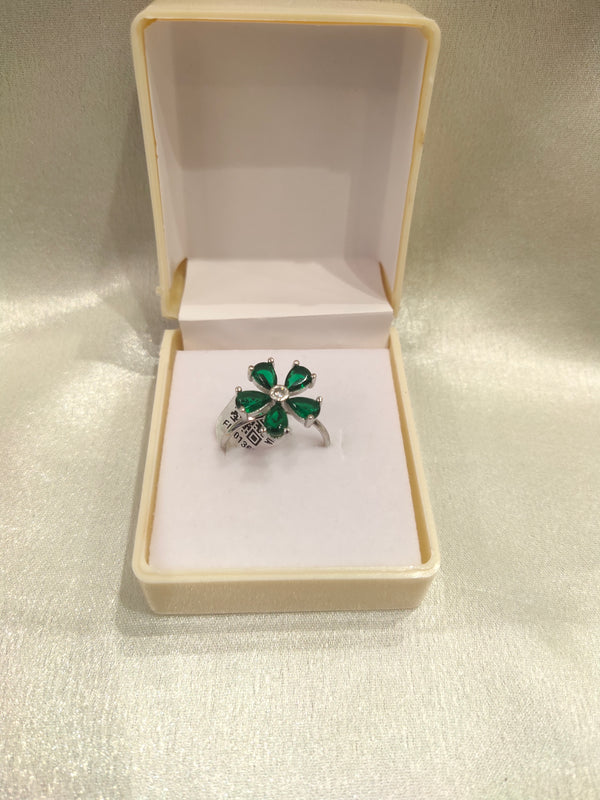 Leadies Finger Ring