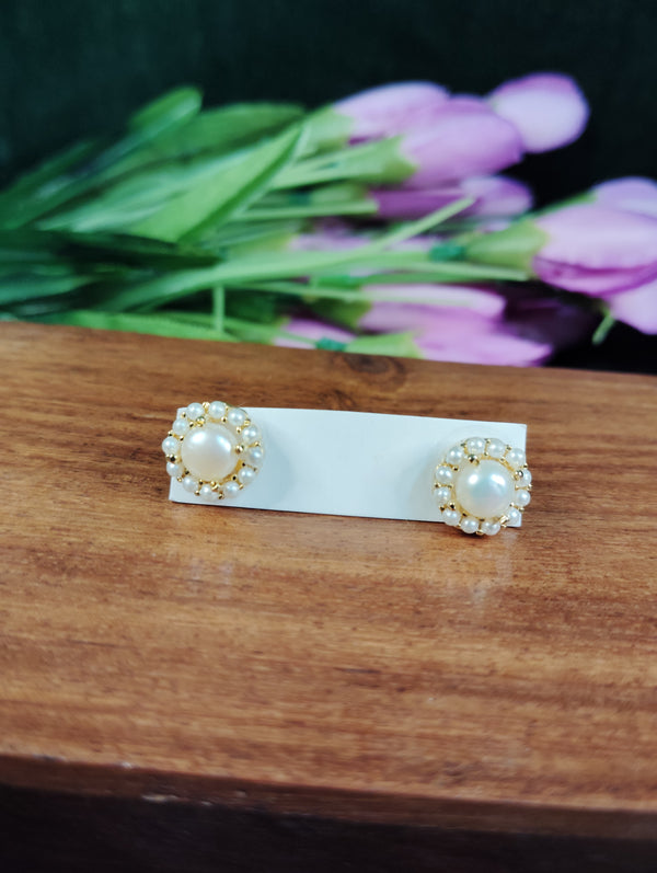Small primium Moti Pearl Earring