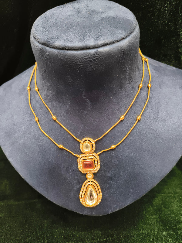 Chain pendant with stone layer necklace