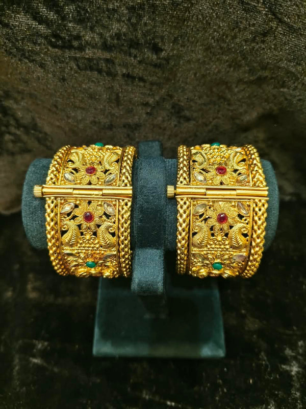 Bangles 2 pic openable Brod design