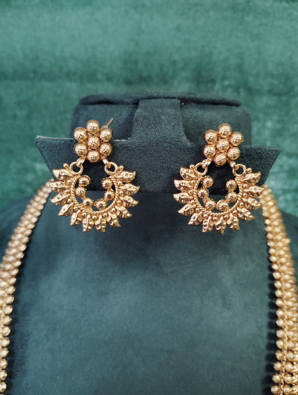 Long plain Goldan Polish Necklace