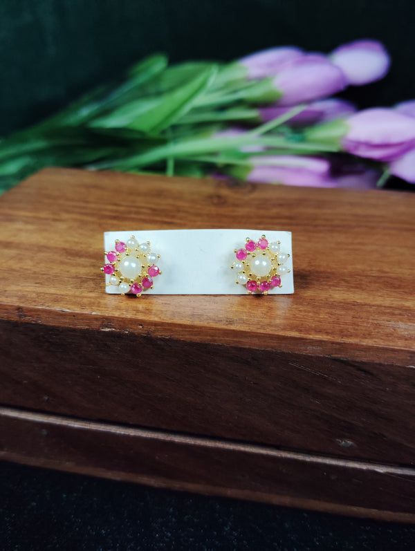 Small size moti pearl stud
